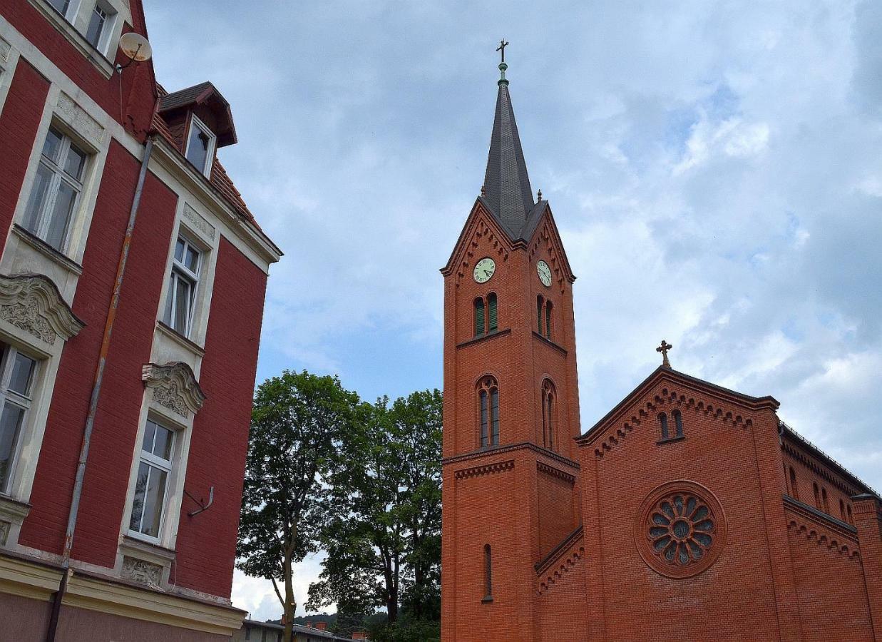 Art Mieszkanie Blisko Dworca Pkp Walbrzych Miasto エクステリア 写真